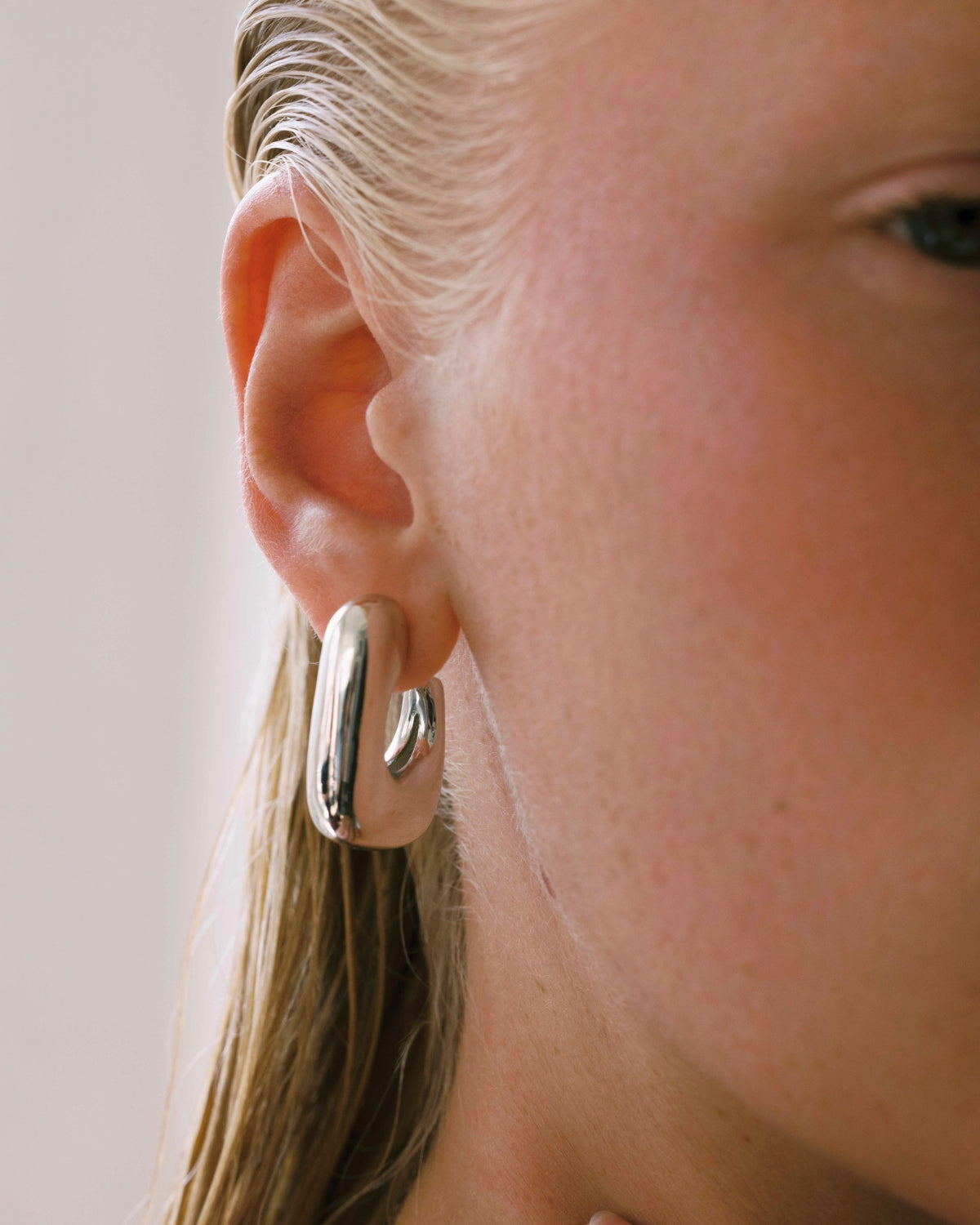 The Large Square Hoops